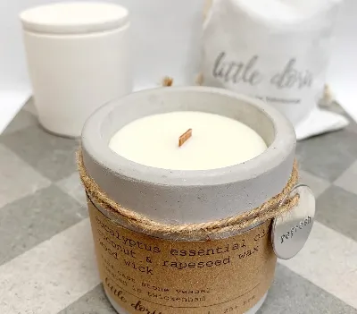 eucalyptus essential oil candle