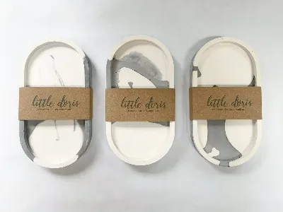 Concrete two tone trinket tray